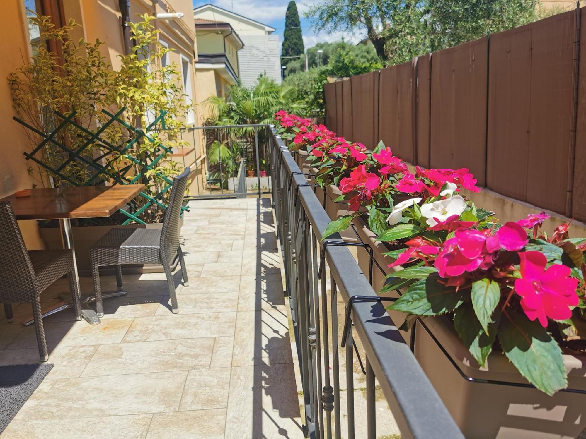Caba Holiday Bardolino Gritti ภายนอก รูปภาพ